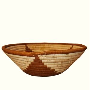 Vintage HandWoven 12” Decorative Bowl Basket Maua Design